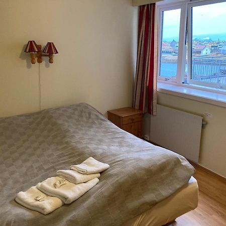 Fiskarheimen Havly, Rost Hotel Bagian luar foto