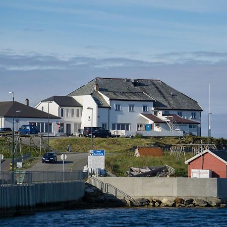 Fiskarheimen Havly, Rost Hotel Bagian luar foto