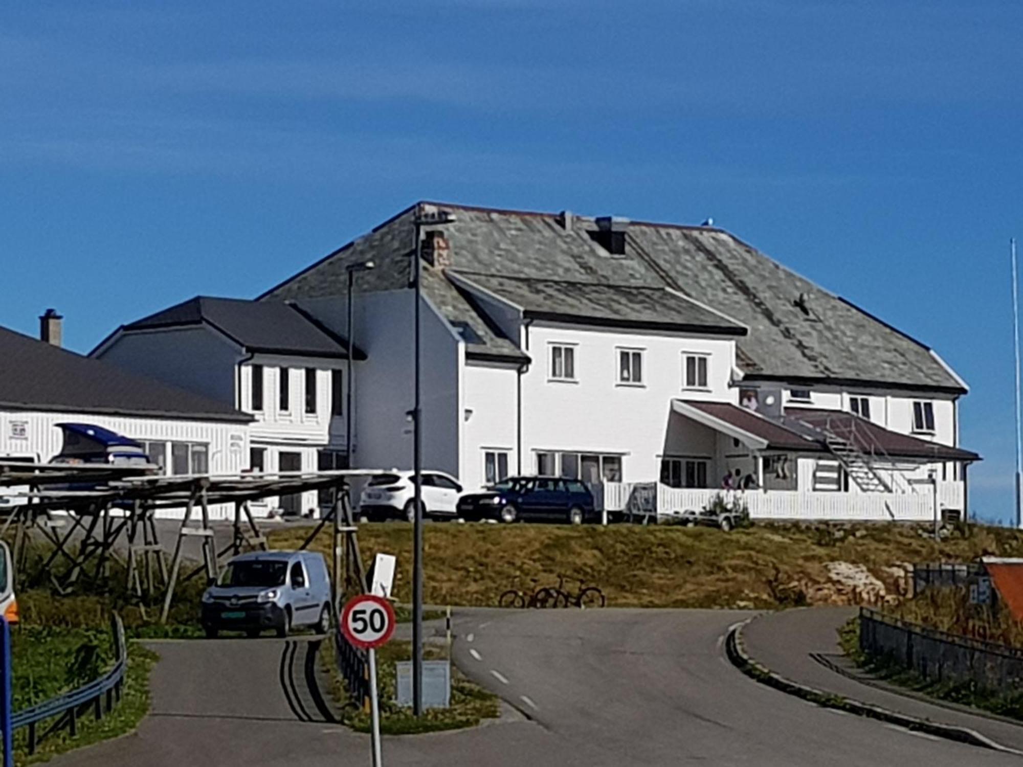 Fiskarheimen Havly, Rost Hotel Bagian luar foto