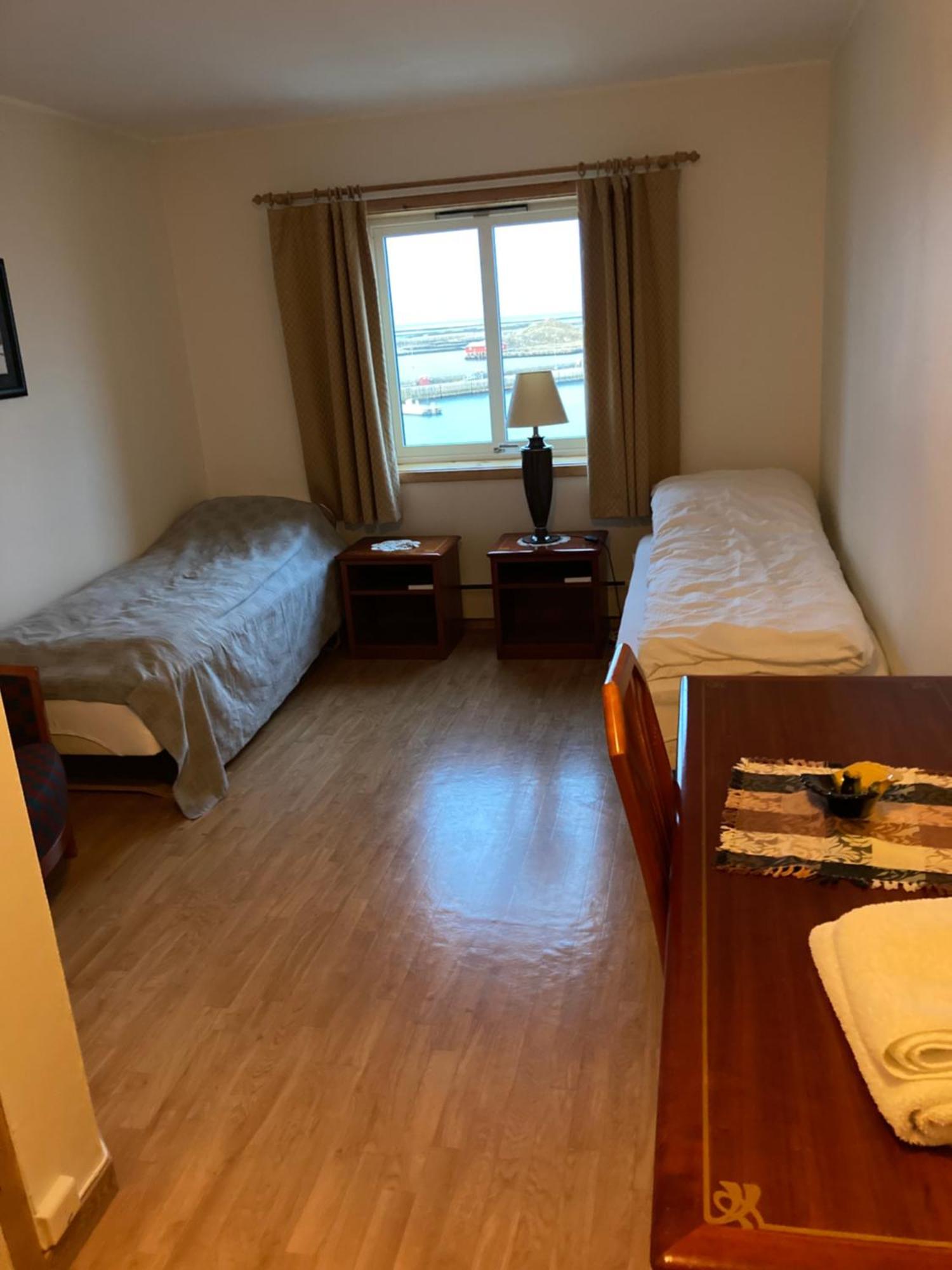 Fiskarheimen Havly, Rost Hotel Bagian luar foto