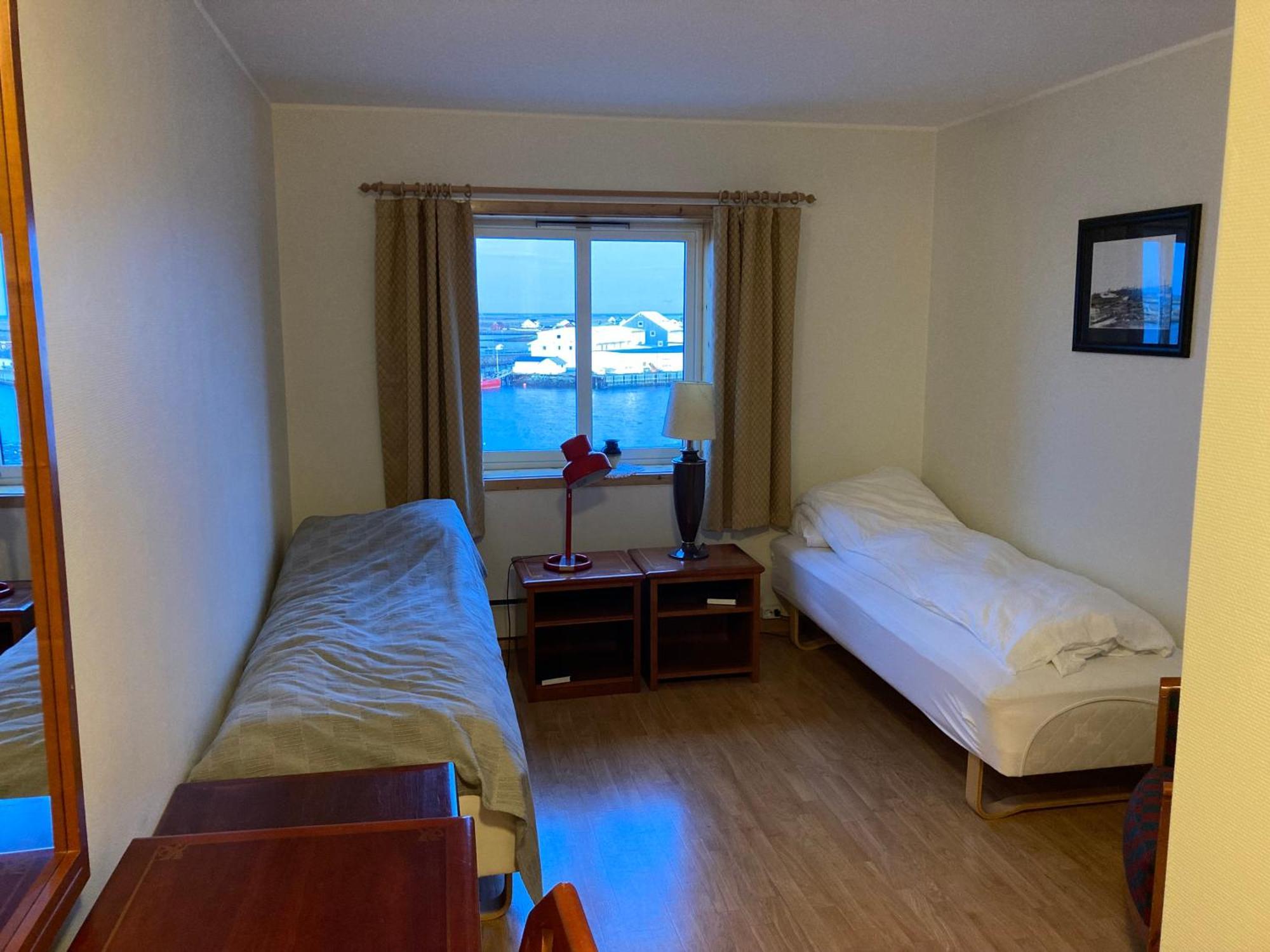 Fiskarheimen Havly, Rost Hotel Bagian luar foto