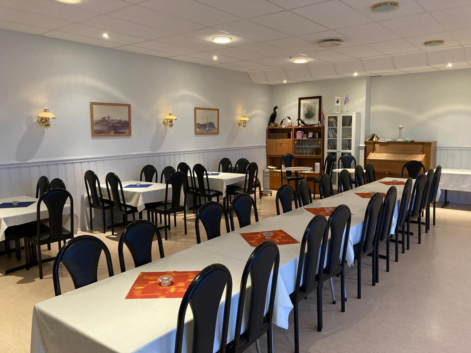 Fiskarheimen Havly, Rost Hotel Bagian luar foto
