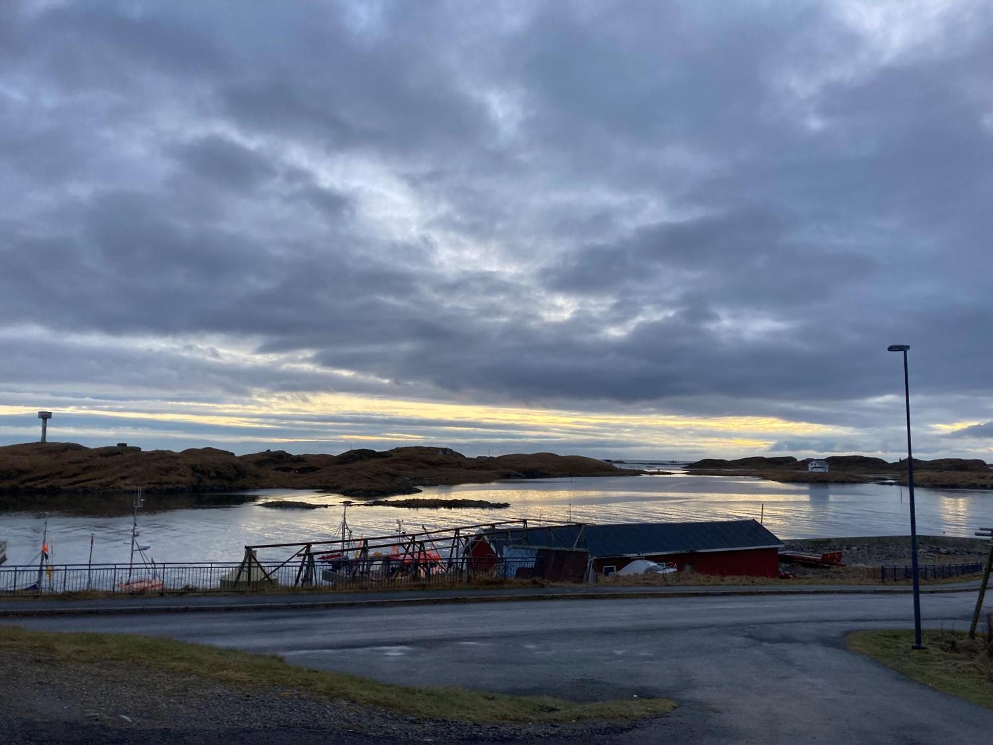 Fiskarheimen Havly, Rost Hotel Bagian luar foto