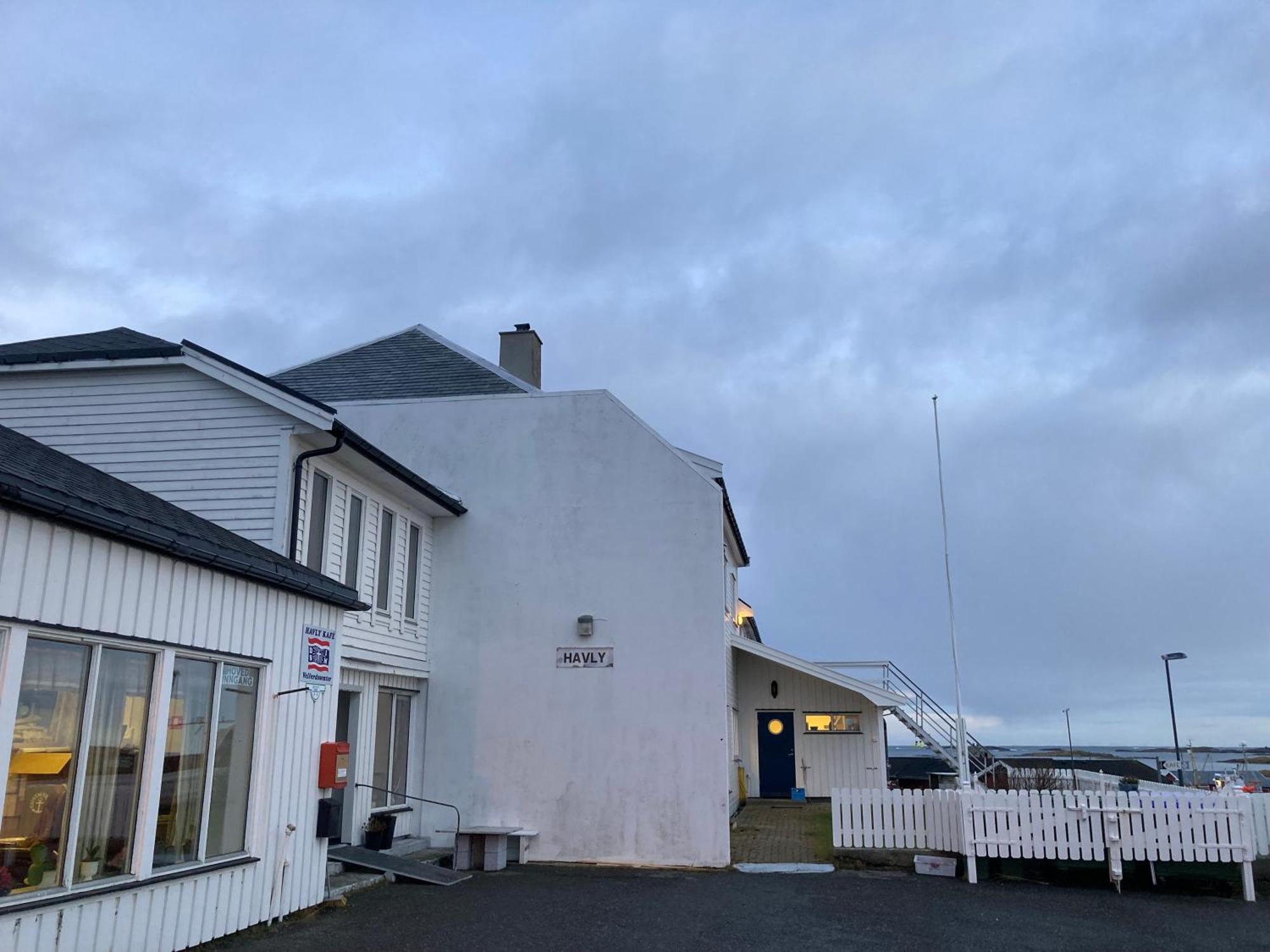 Fiskarheimen Havly, Rost Hotel Bagian luar foto